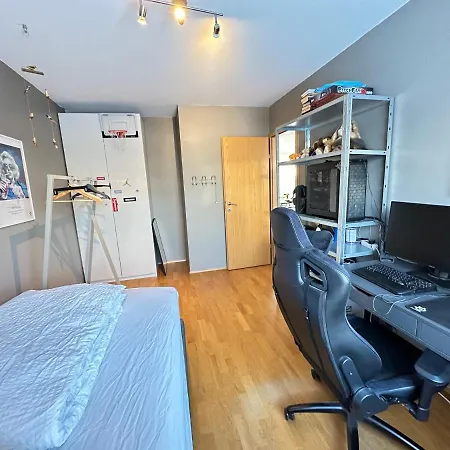 Modern And Centrally Located 3bedr In Apartment
